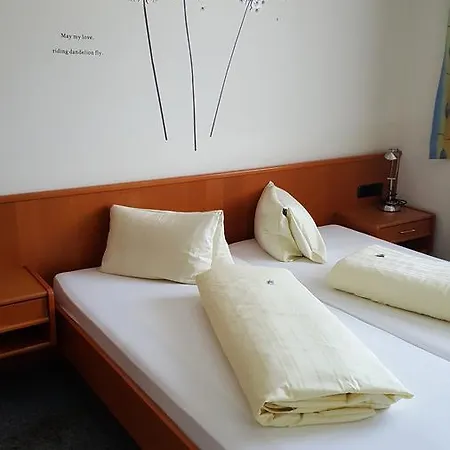 招待所 Gastehaus Melcher 菲拉赫